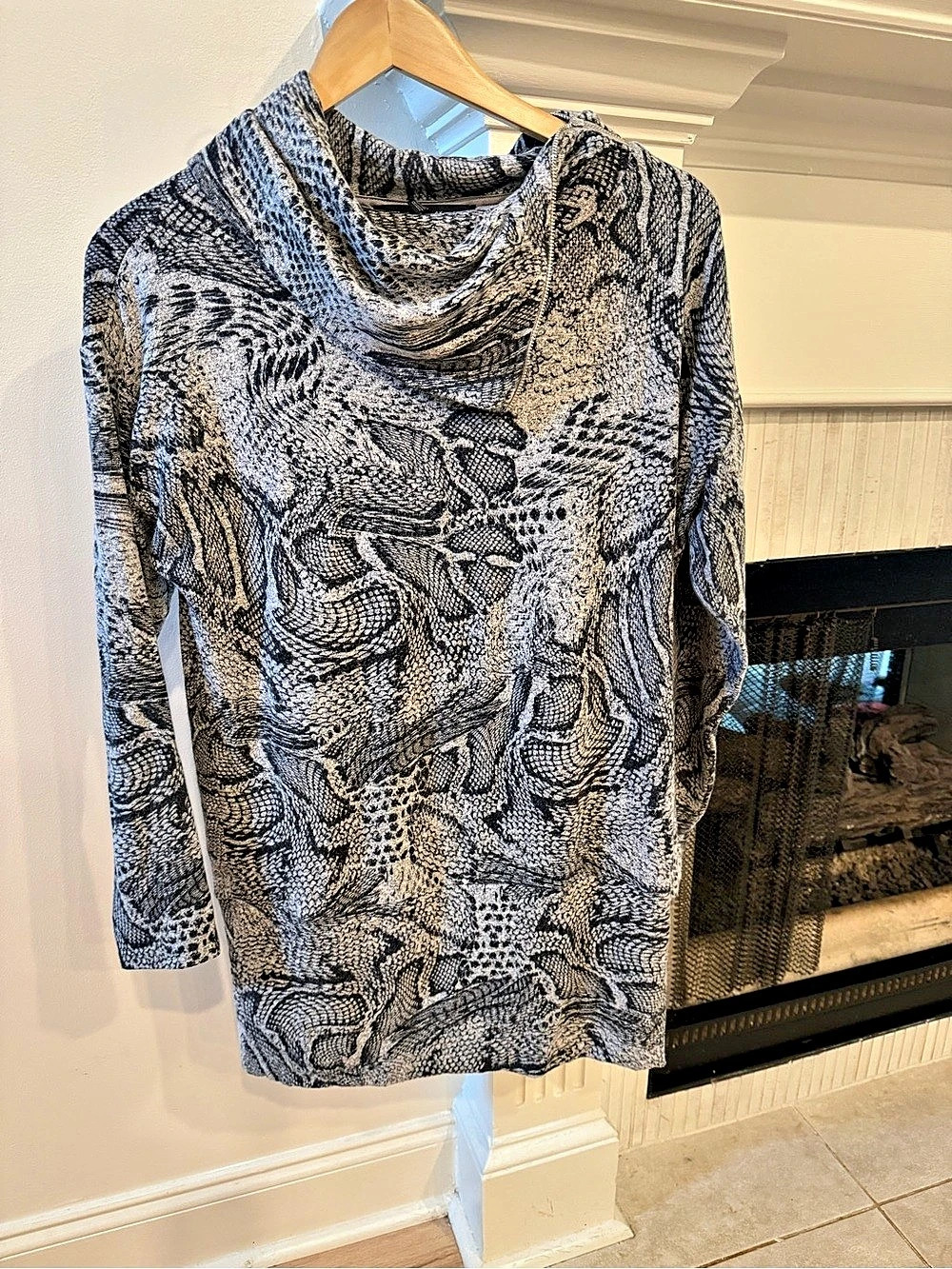 White House Black Market Animal Print Cowl Neck Top Size Small